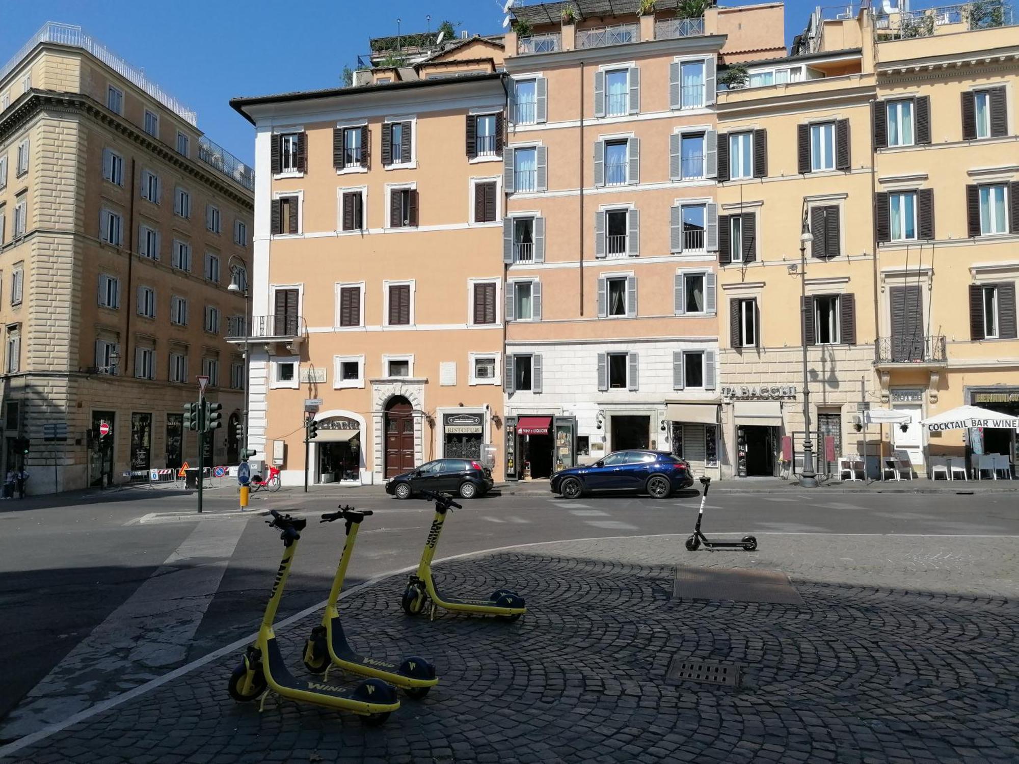 Bernini Apartment Рим Екстериор снимка